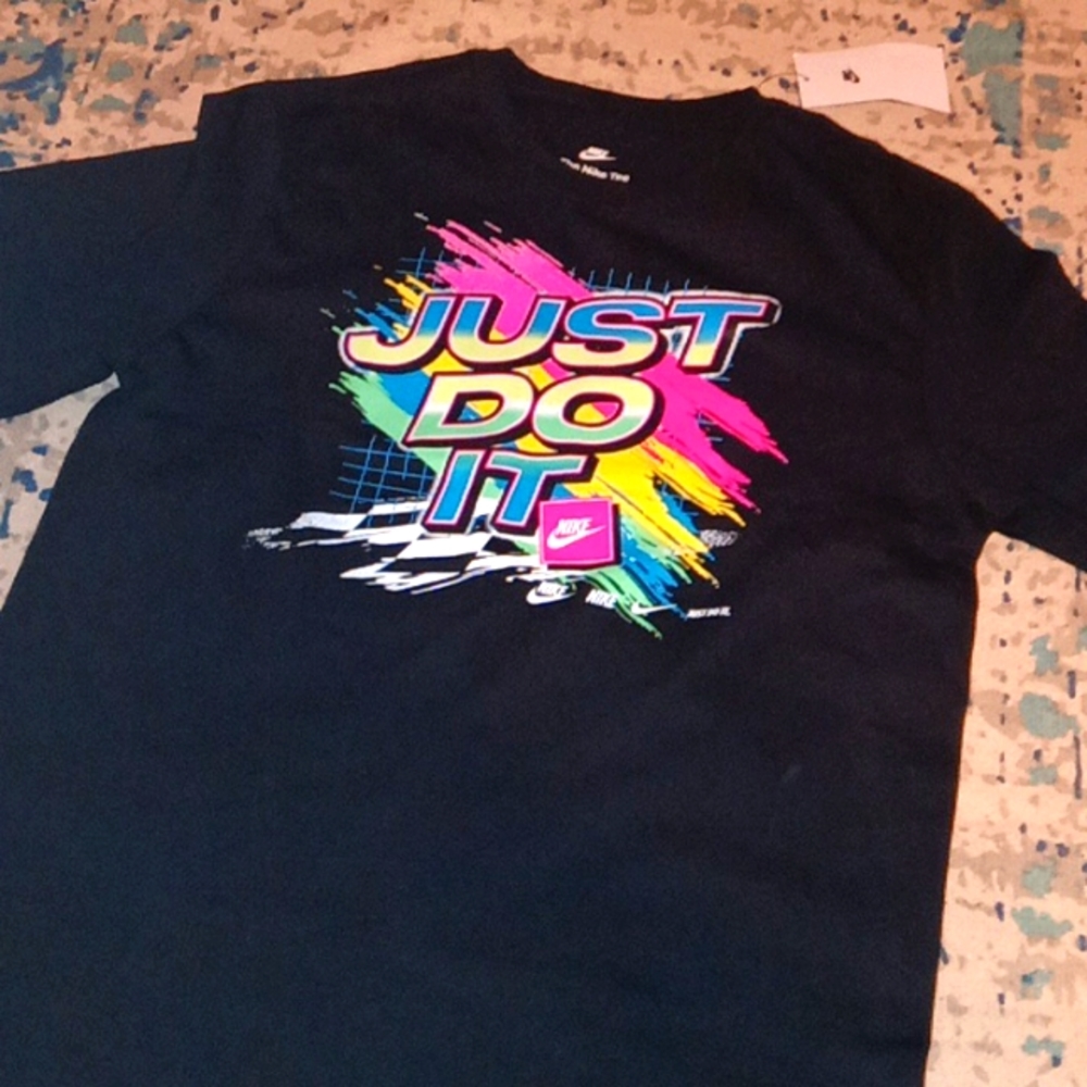 Nike T-shirt